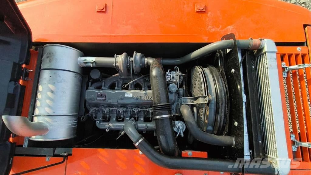 Hitachi ZX 250 Kāpurķēžu ekskavatori