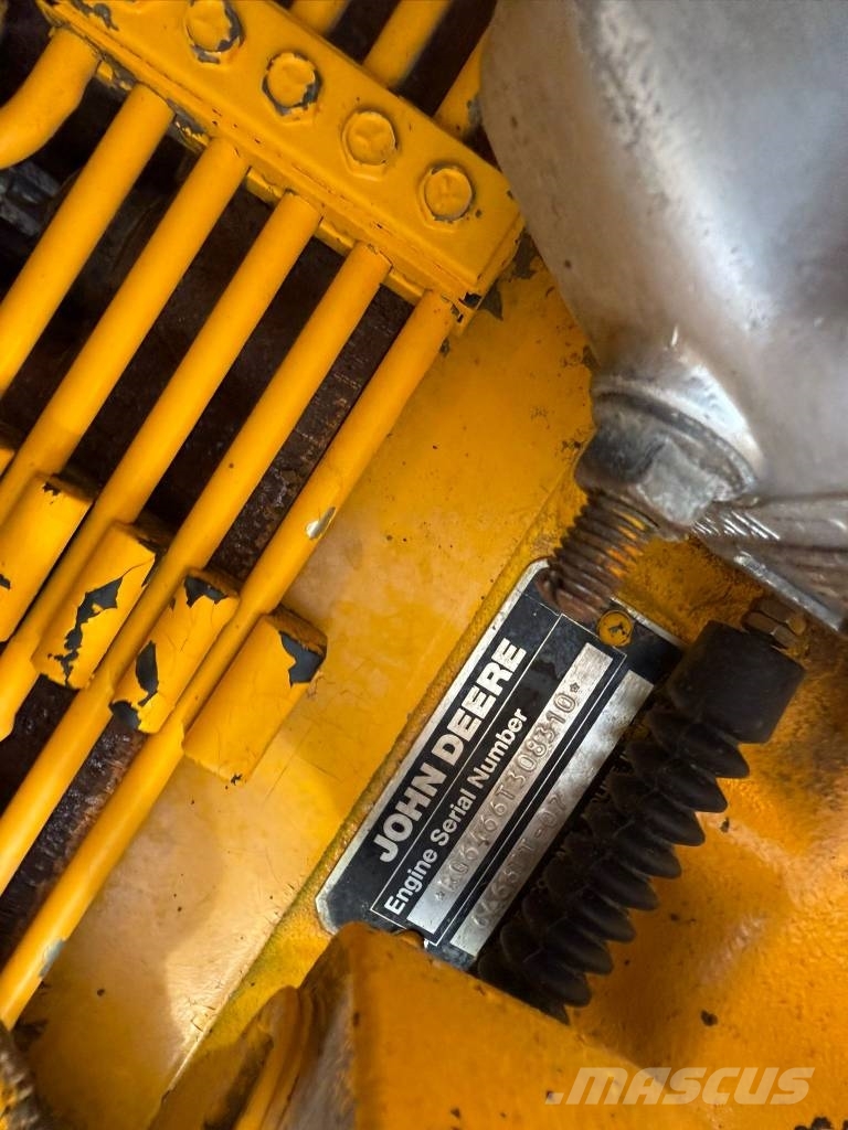 John Deere 772 B Niveladoras