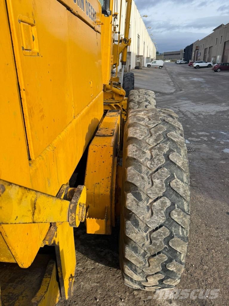 John Deere 772 B Niveladoras