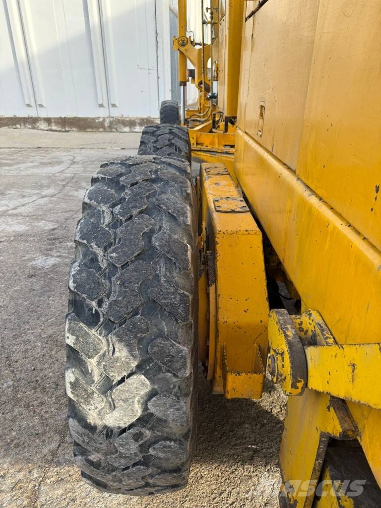 John Deere 772 B Niveladoras