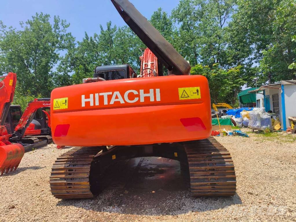 Hitachi ZX 210 Bageri gusjeničari