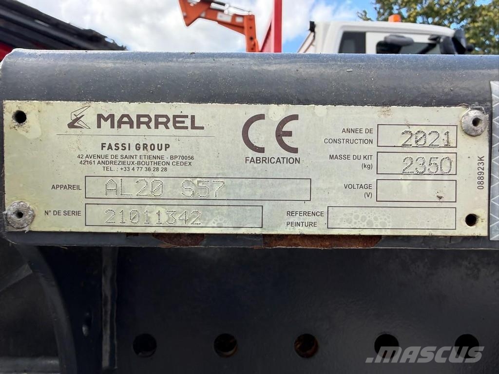 Mercedes-Benz AROCS 3643 8x4 HOOKLIFT + 21m! CRANE FASSI F305 (7 Vrachtwagen met containersysteem