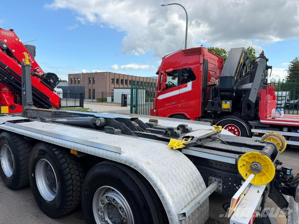 Mercedes-Benz AROCS 3643 8x4 HOOKLIFT + 21m! CRANE FASSI F305 (7 Vrachtwagen met containersysteem