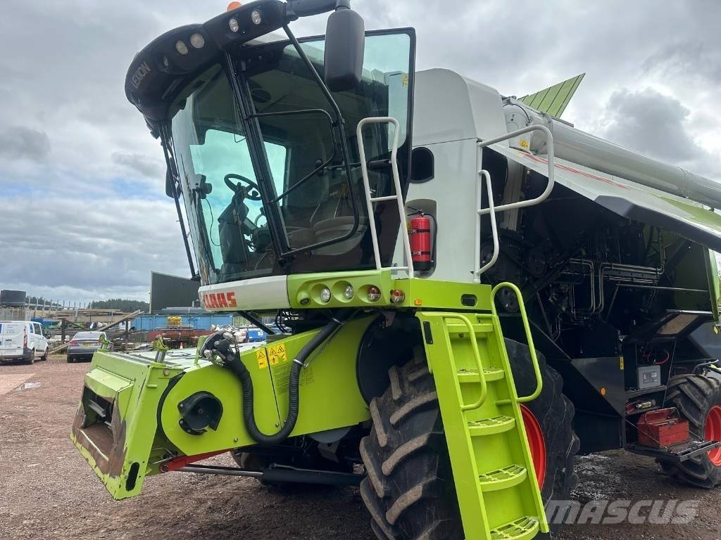 CLAAS LEXION 620 *AUTO CONTOUR* 1520 godzin Комбайни
