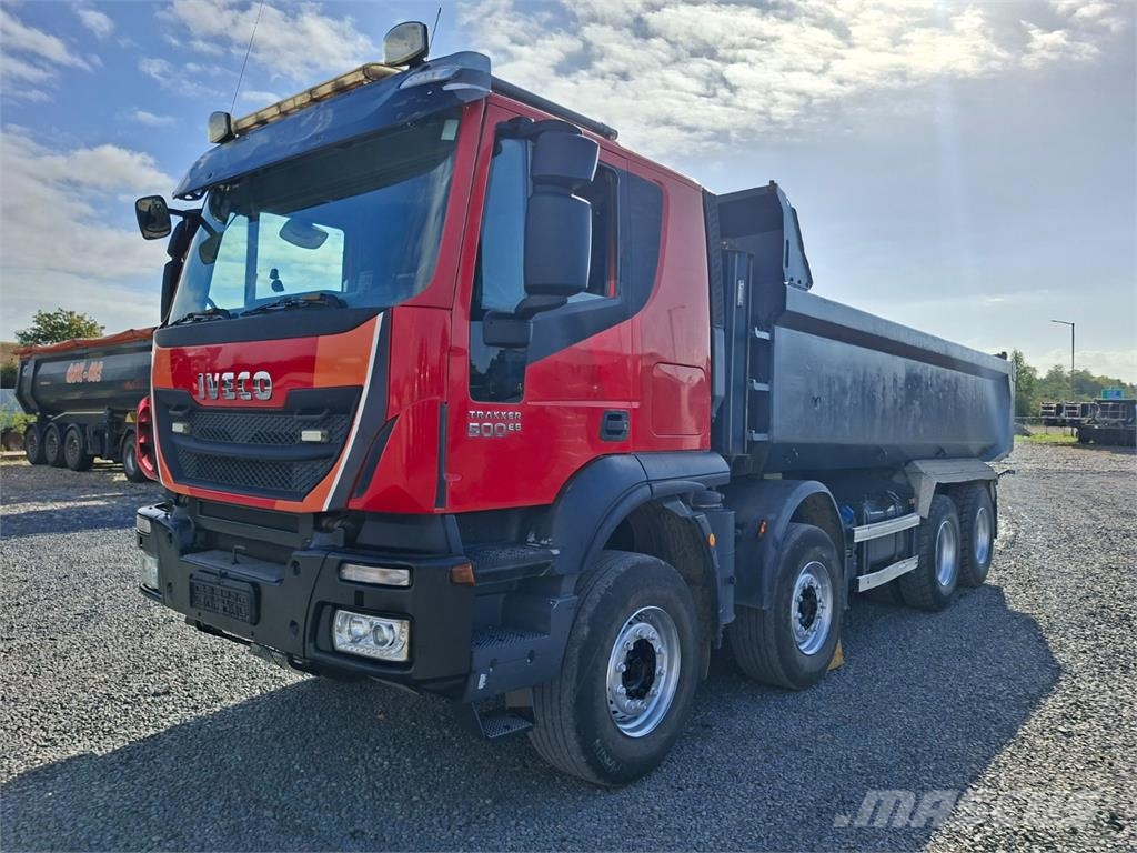 Iveco TRAKKER 500 8X4 Caminhões basculantes