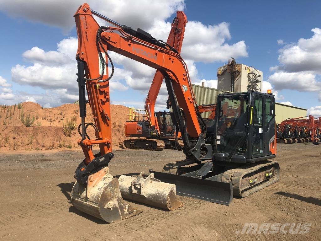 Hitachi ZX95USB-7 Vidēja lieluma ekskavatori 7 t - 12 t