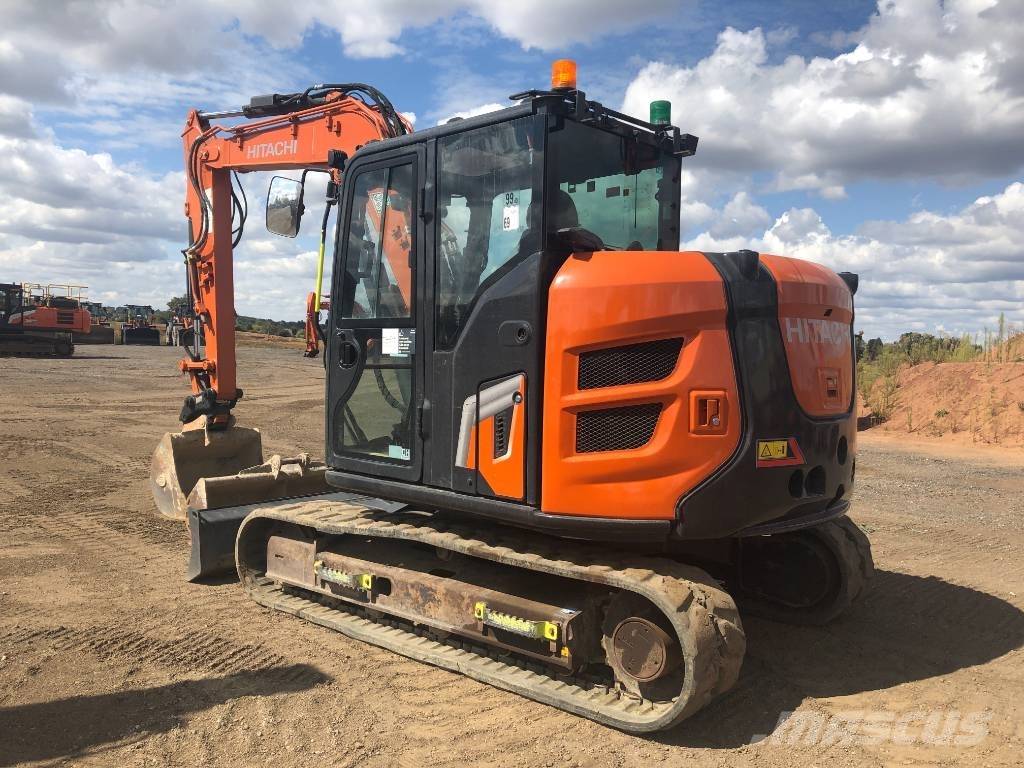 Hitachi ZX95USB-7 Vidēja lieluma ekskavatori 7 t - 12 t