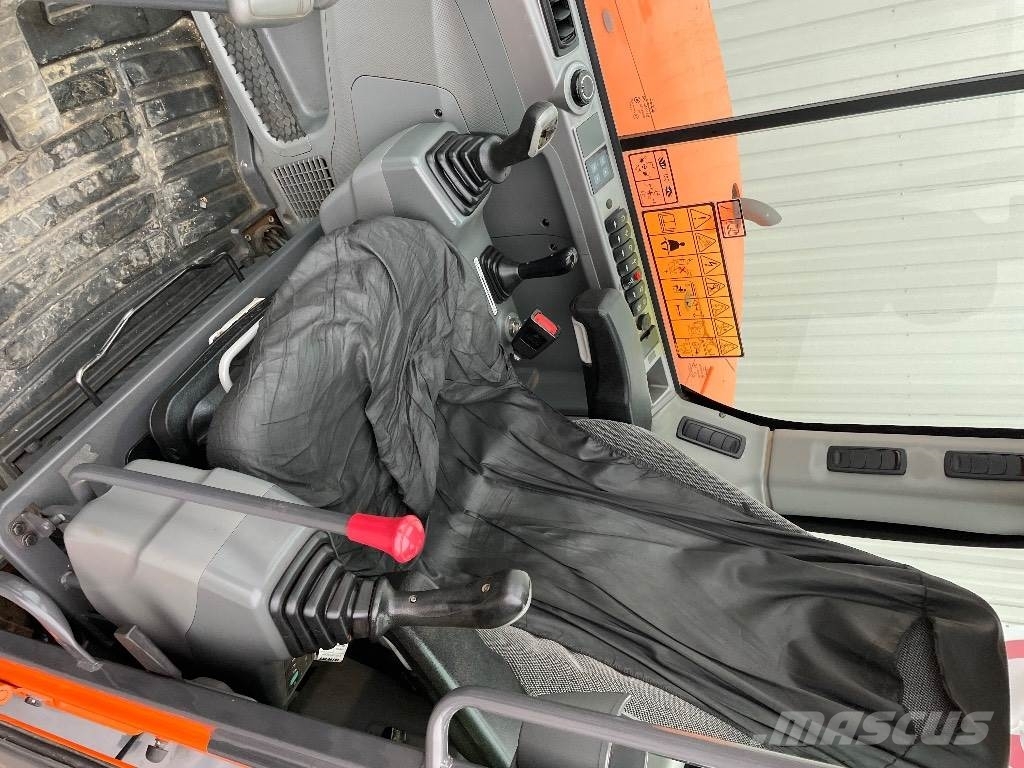 Doosan DX85 حفارات وسط 7 طن - 12 طن