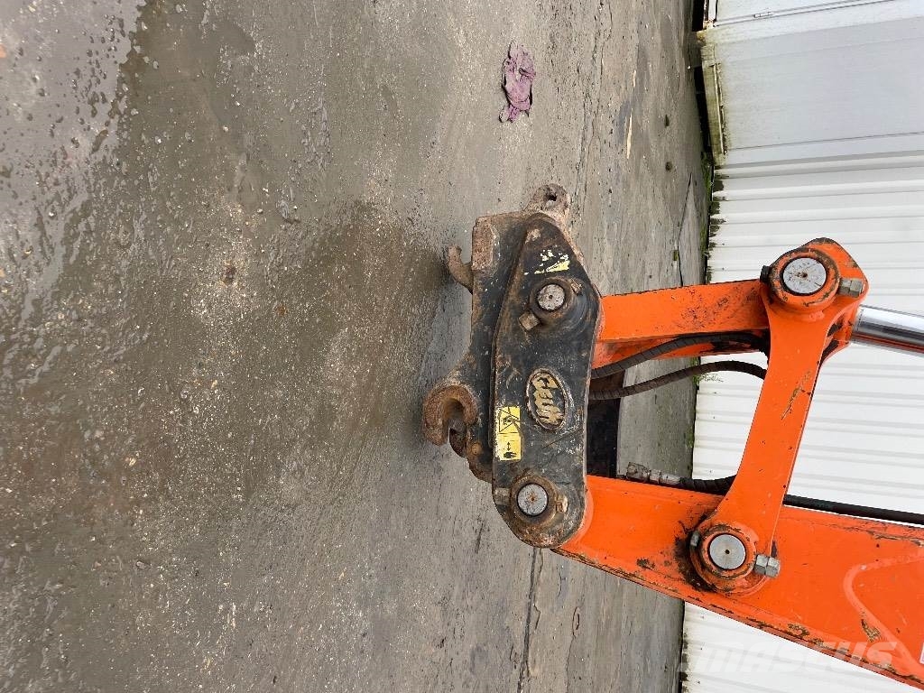 Doosan DX85 حفارات وسط 7 طن - 12 طن