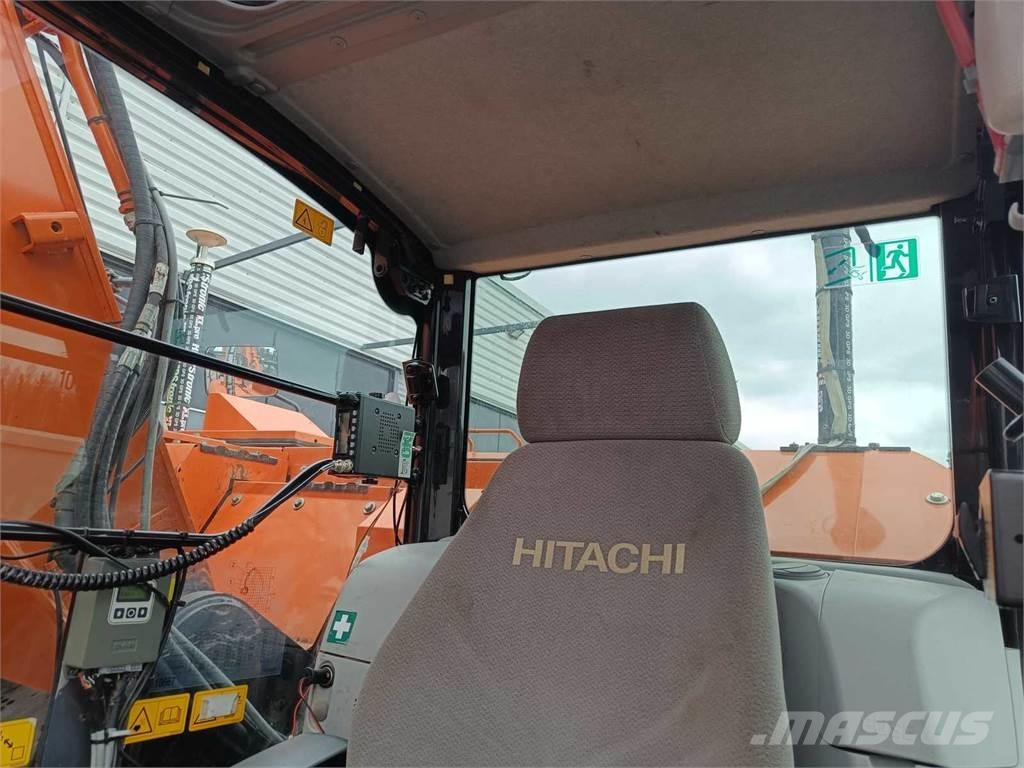 Hitachi ZX 225 US LC-6 Roomikekskavaatorid
