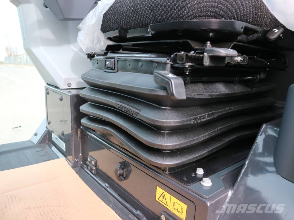 Bobcat L85 Фронтальні навантажувачі