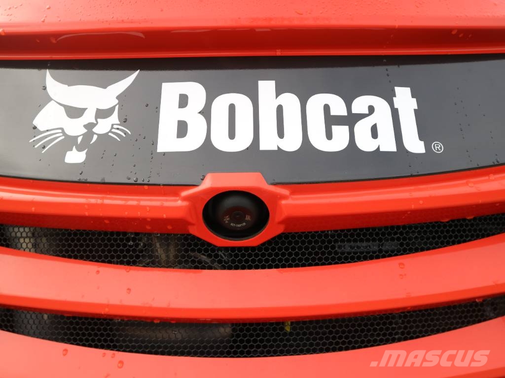 Bobcat L85 Фронтальні навантажувачі