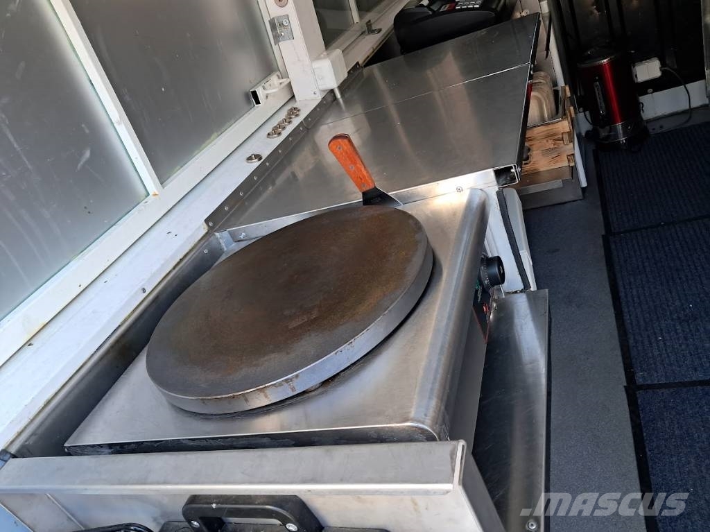 Nissan NV 400 Food Truck   Gilli/Katukeittiö auto Панельні фургони