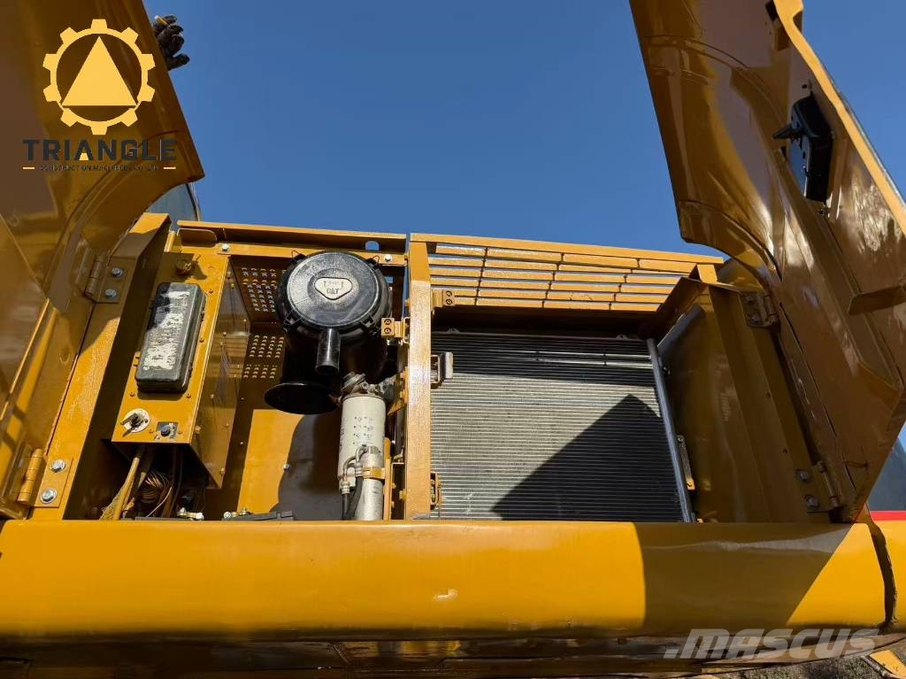 CAT 320 C L Amfibijski bagri