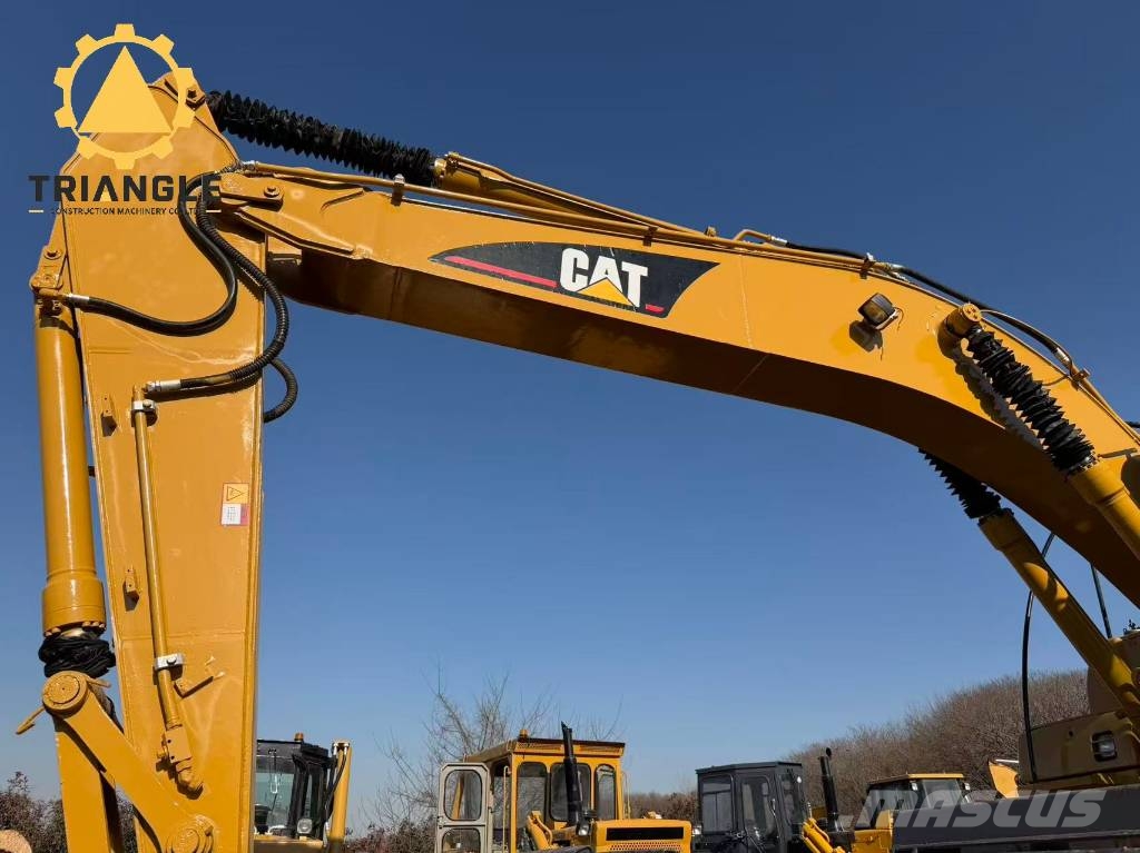 CAT 320 C L Amfibijski bagri