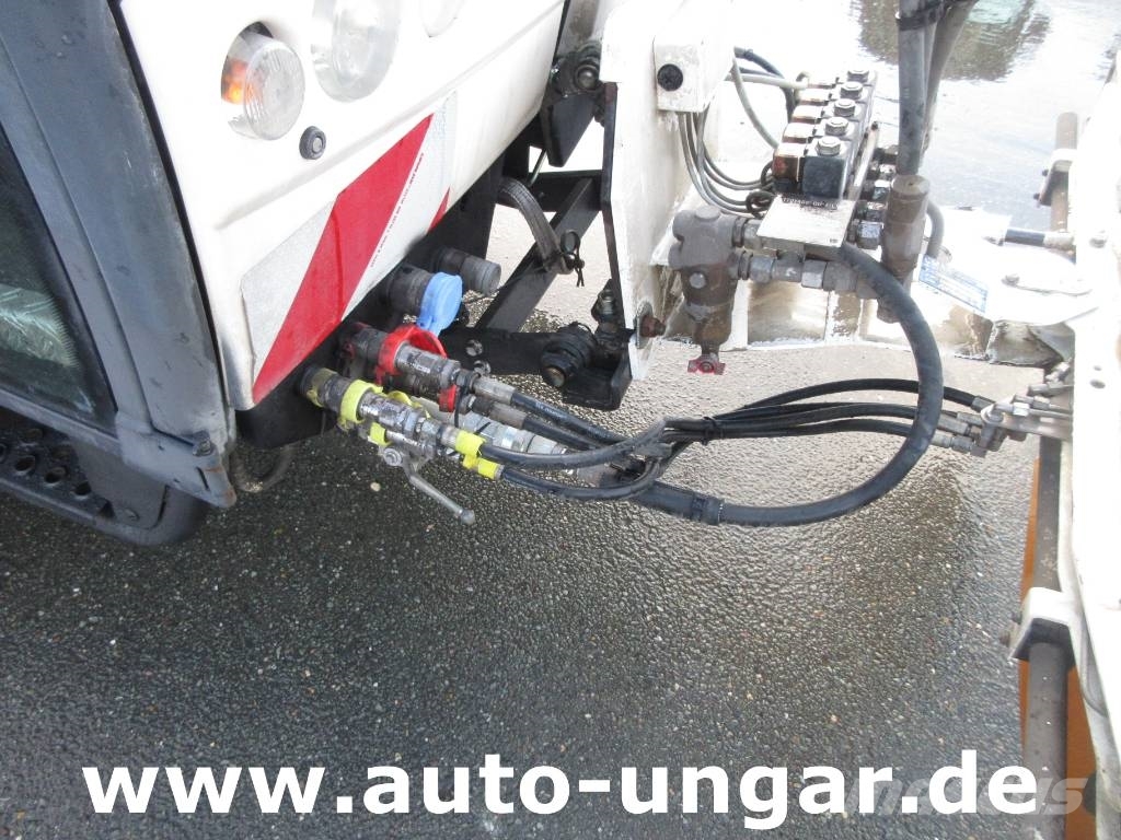 Multicar Tremo X56 CMAR LC 860 Schwemmfahrzeug Streetwasher Mini utilitaire