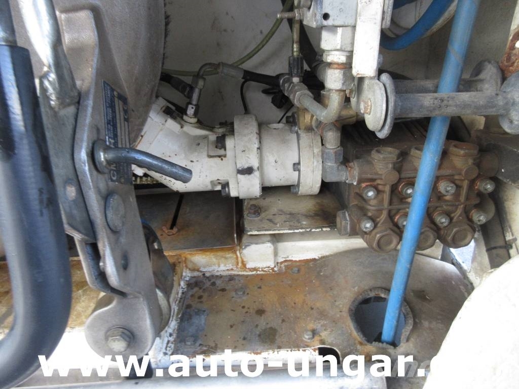 Multicar Tremo X56 CMAR LC 860 Schwemmfahrzeug Streetwasher Mini utilitaire