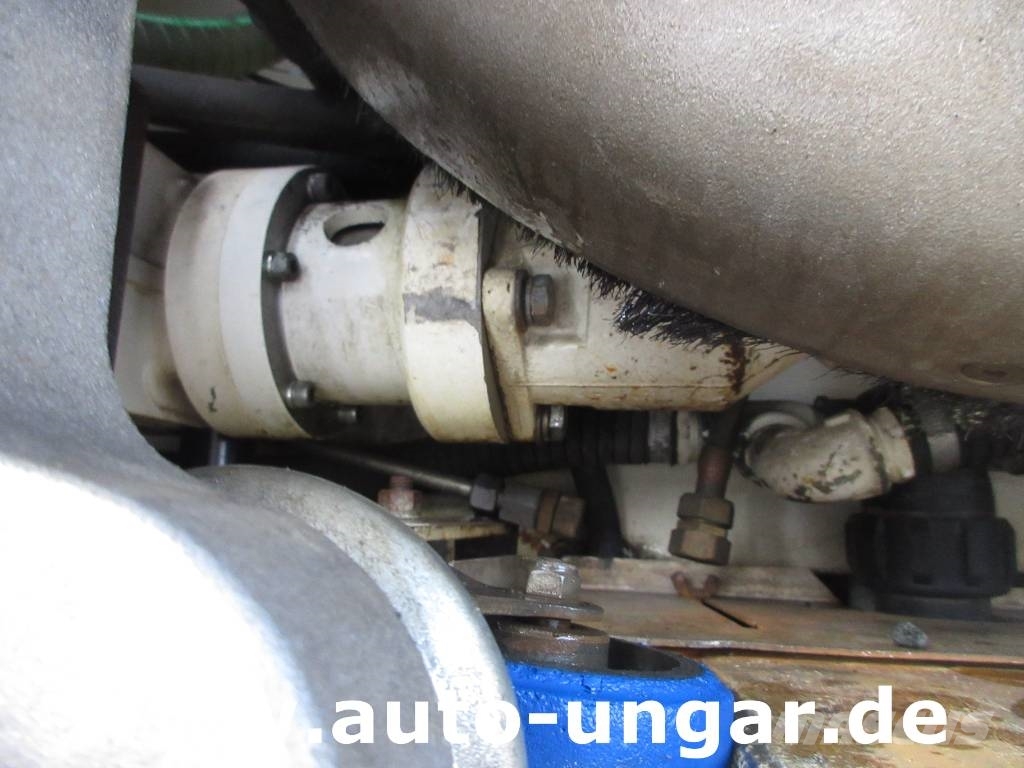 Multicar Tremo X56 CMAR LC 860 Schwemmfahrzeug Streetwasher Mini utilitaire