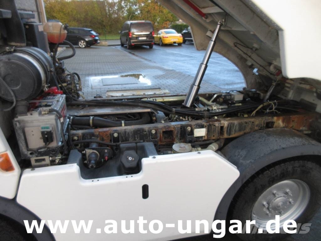 Multicar Tremo X56 CMAR LC 860 Schwemmfahrzeug Streetwasher Mini utilitaire