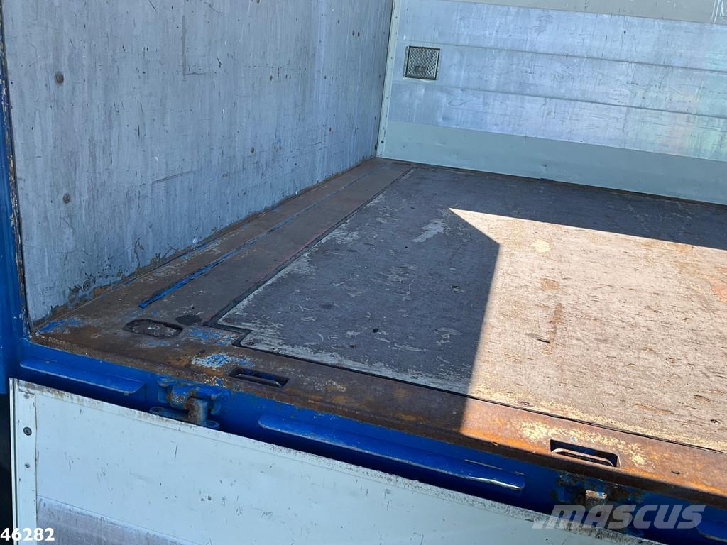 MAN 26.464 DFLC 8x4 Hiab 60 Tonmeter laadkraan + Fly-J رافعات صالحة لكل أنواع الطرق