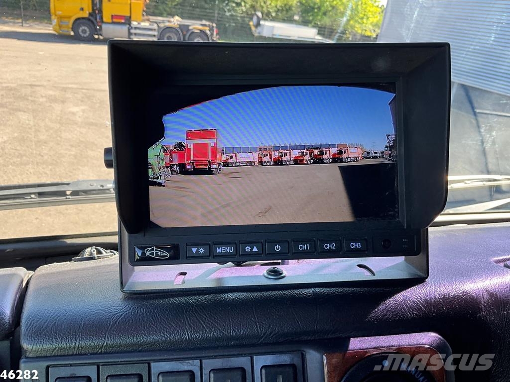 MAN 26.464 DFLC 8x4 Hiab 60 Tonmeter laadkraan + Fly-J رافعات صالحة لكل أنواع الطرق