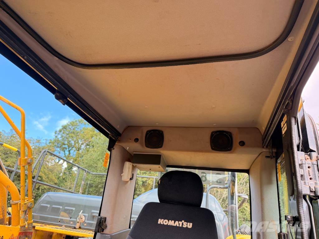 Komatsu HB 365 LC-3 Hybrid Kāpurķēžu ekskavatori