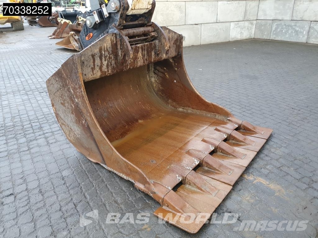 Liebherr R930 LC Bagri goseničarji
