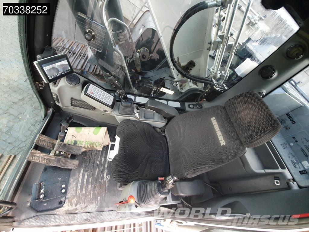 Liebherr R930 LC Bagri goseničarji
