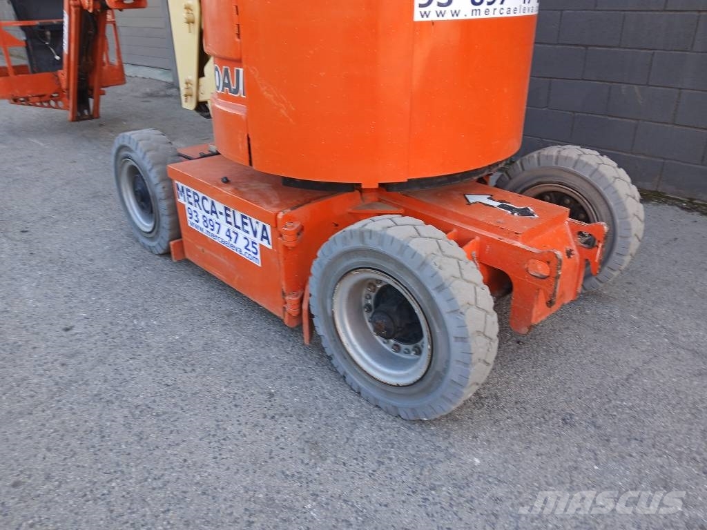 JLG E300AJP Kuukulkijat