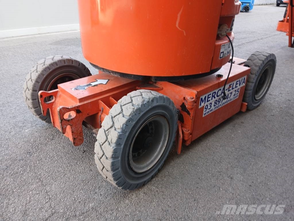 JLG E300AJP Kuukulkijat