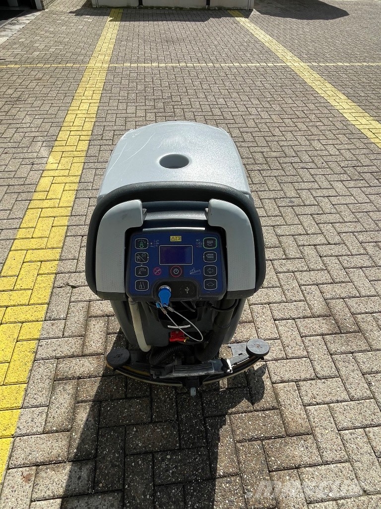 Nilfisk SC 500 Barredoras