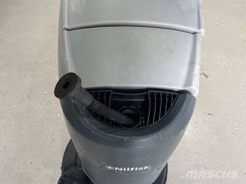 Nilfisk SC 500 Barredoras