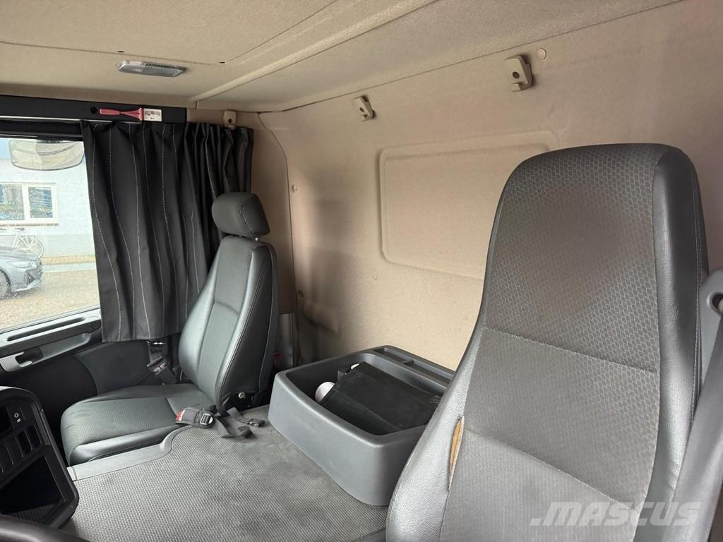 Scania P280 4X2 EURO 5 + HIAB 088 B-3 + REMOTE CONTROL + Kranen voor alle terreinen