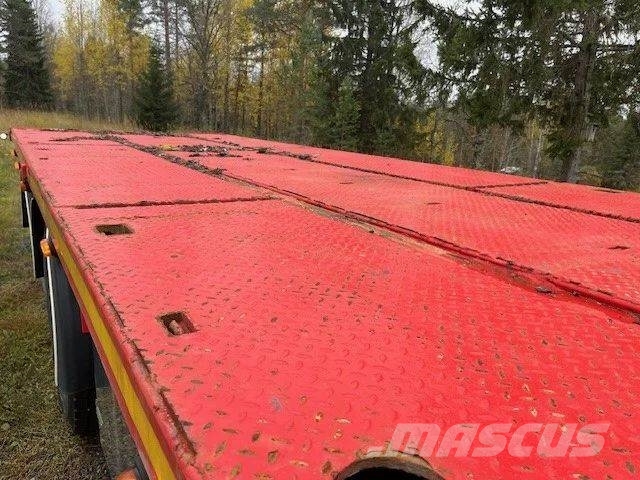 Scania R 560 6*2 Camiones de cama baja