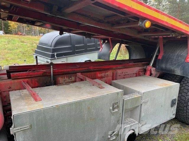 Scania R 560 6*2 Camiones de cama baja