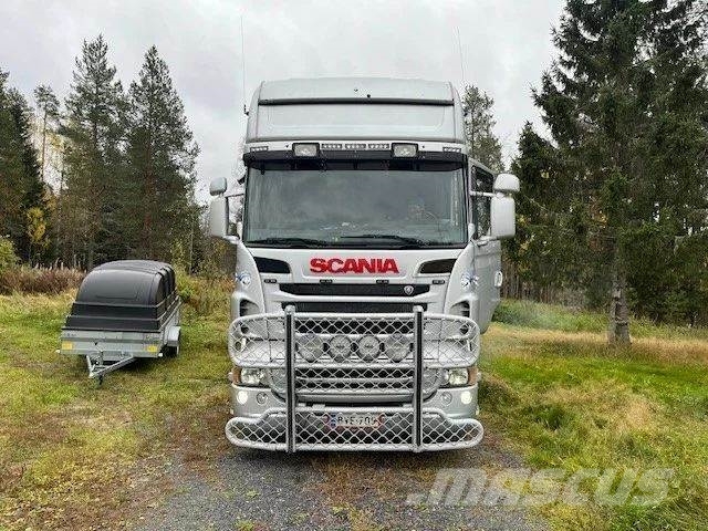 Scania R 560 6*2 Camiones de cama baja