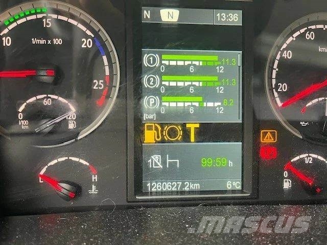 Scania R 560 6*2 Camiones de cama baja