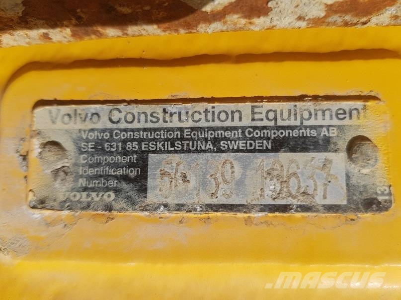 Volvo A30G axle 軸