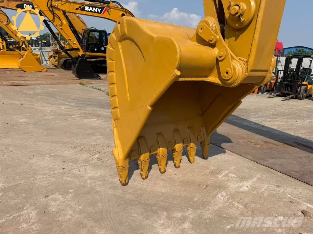 CAT 330 GC Vikšriniai ekskavatoriai