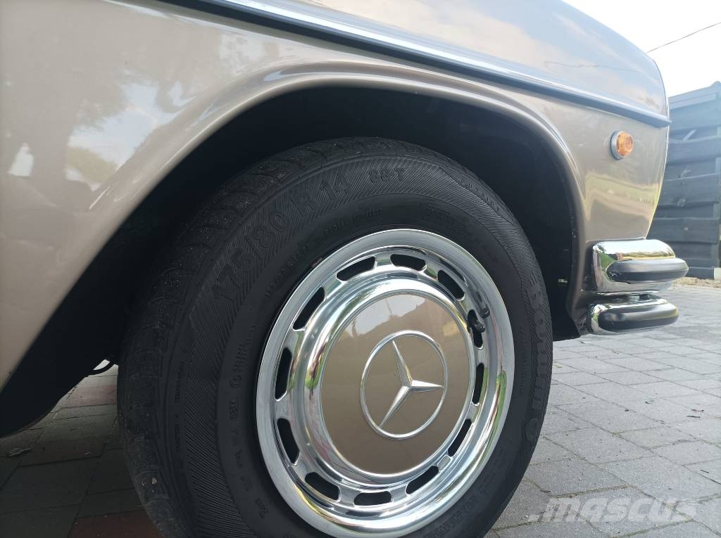 Mercedes-Benz 250 Auto