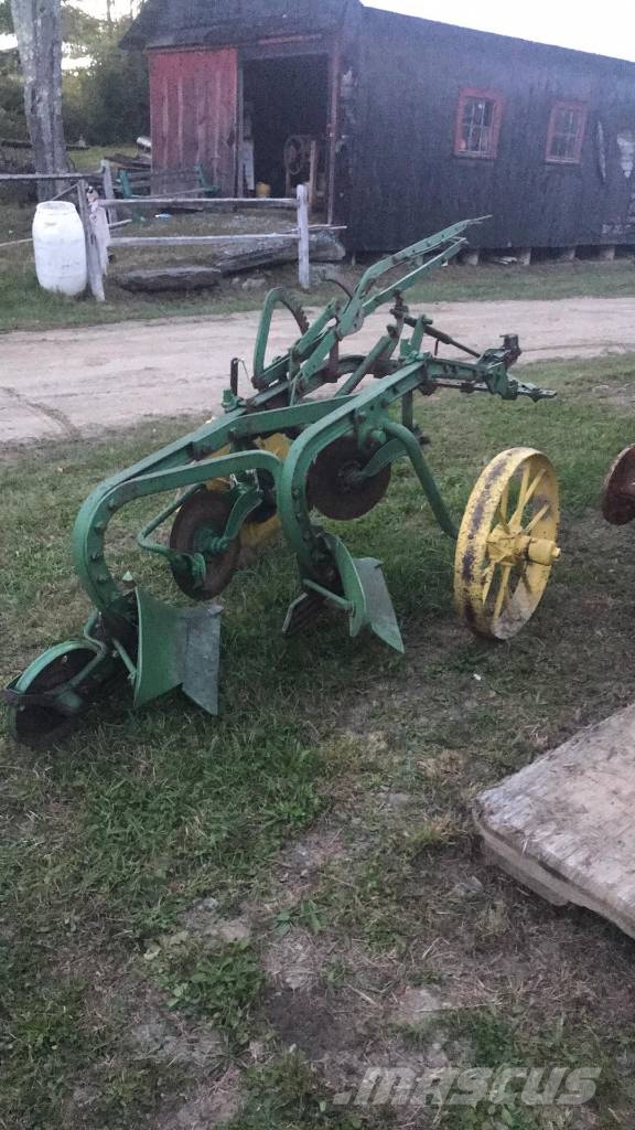 John Deere Model D 트랙터