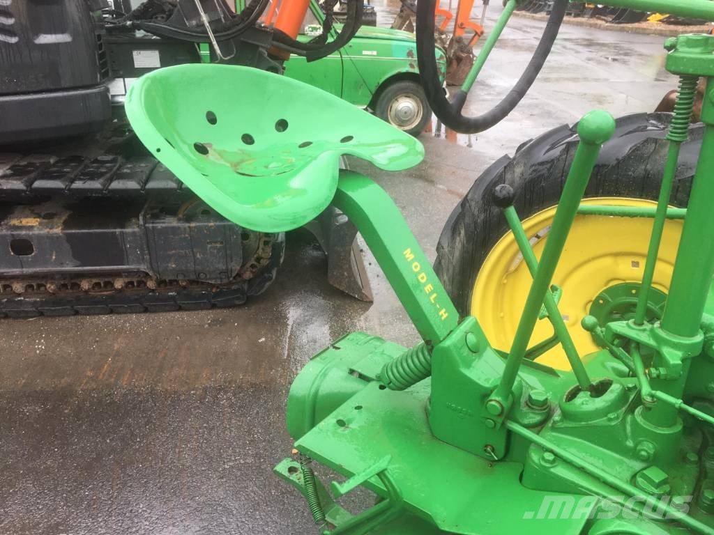 John Deere Model D 트랙터