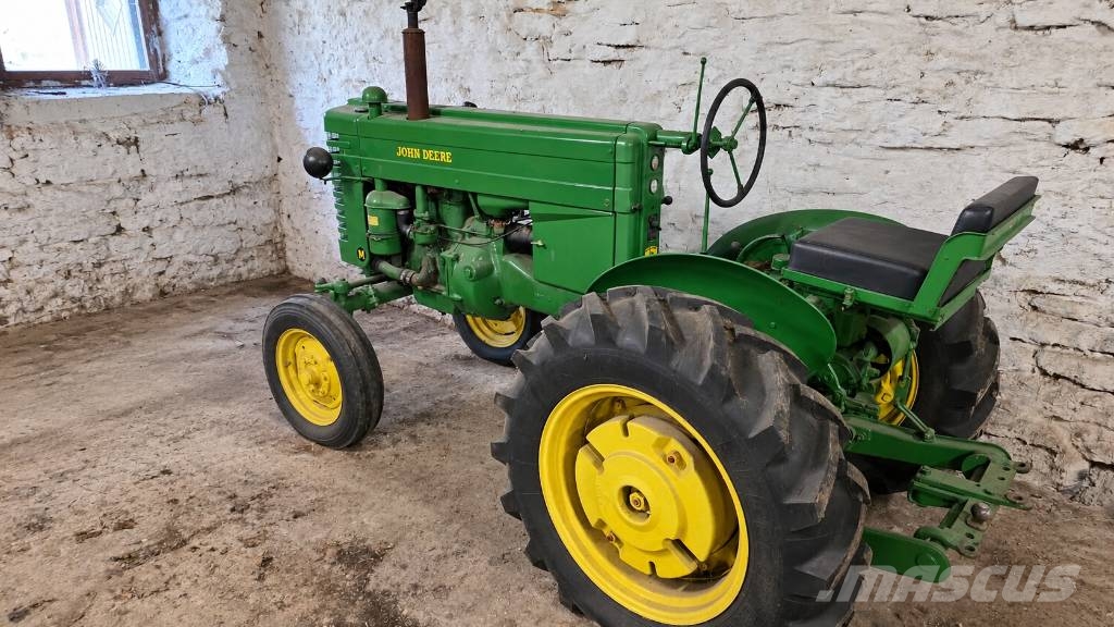 John Deere Model D 트랙터