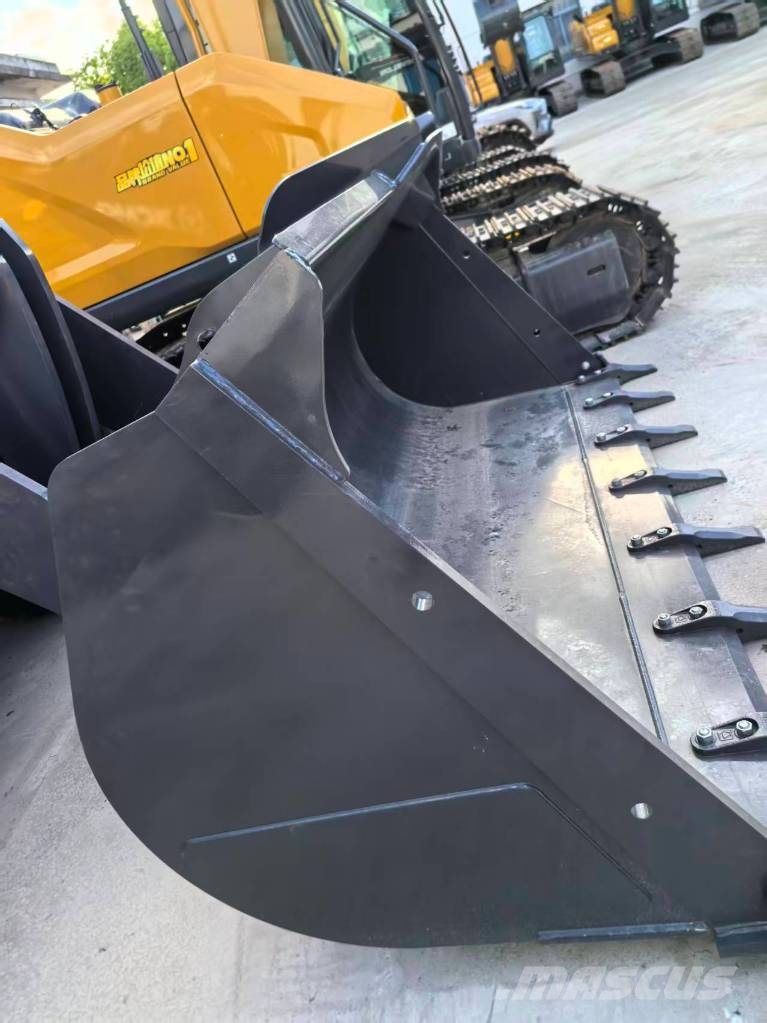 XCMG XC956 Колесни товарачи