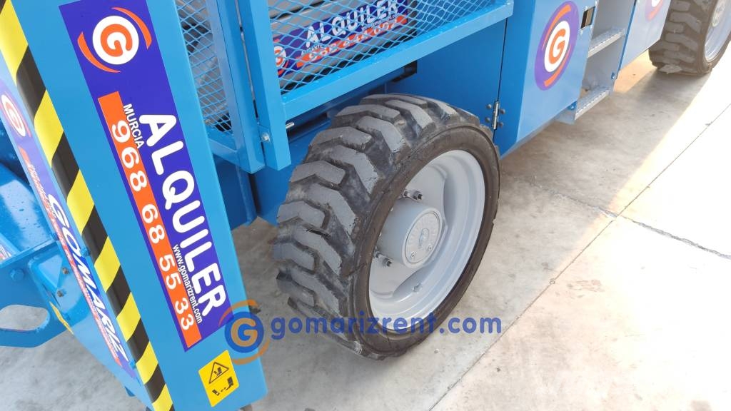 Genie GS 4390 RT Scissor lifts