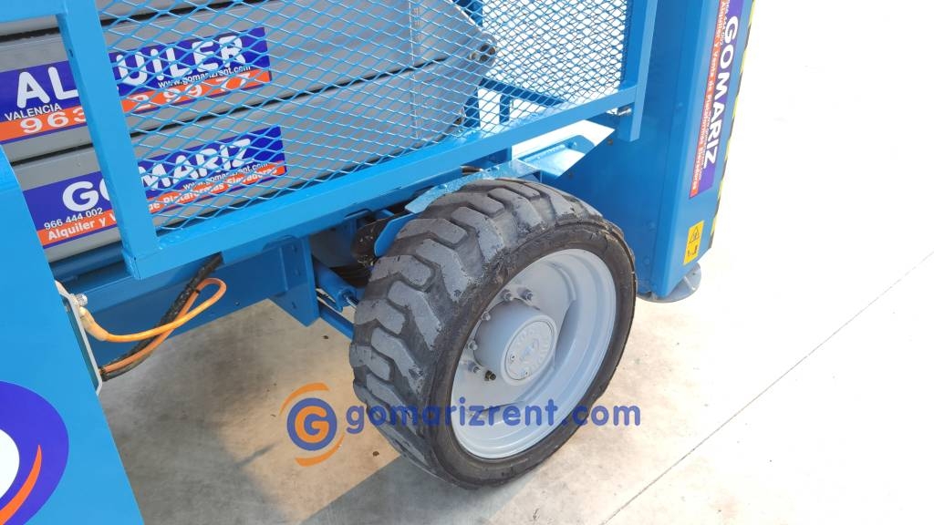 Genie GS 4390 RT Scissor lifts