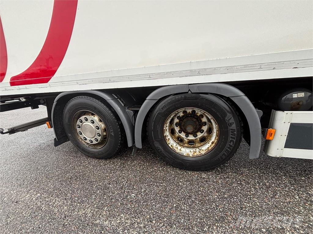 Scania R490 Kofferaufbau