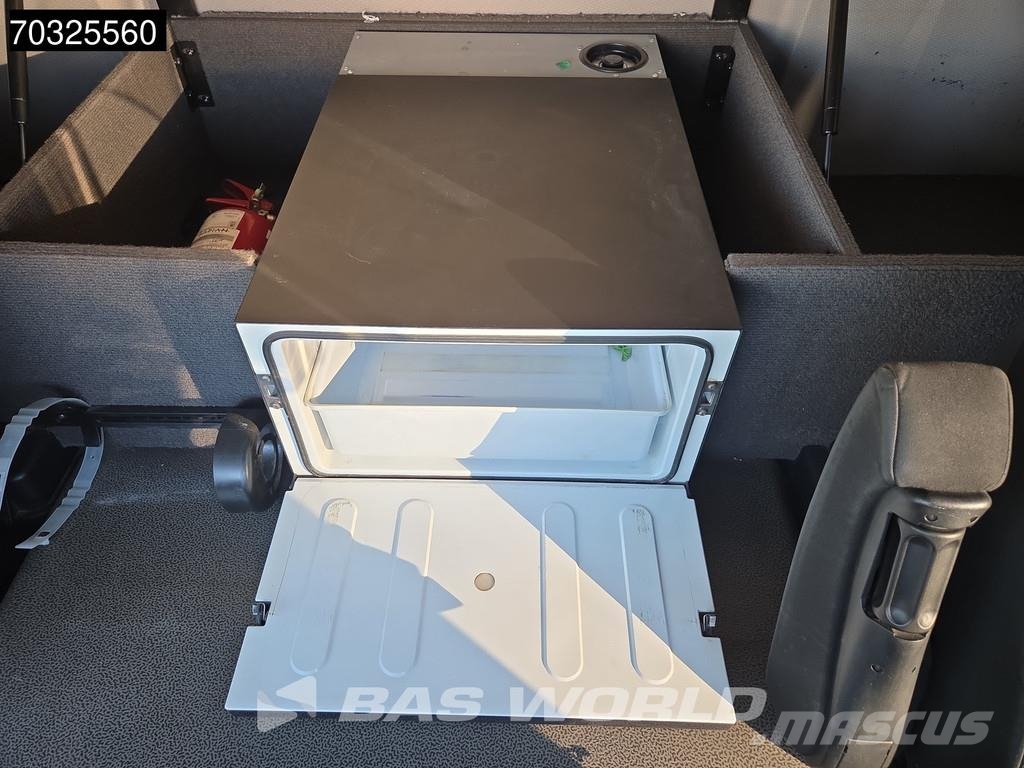 DAF CF 450 CF 4X2 Caja 8,20m Plataforma Dhollandia 2t Kamioni sa ciradom