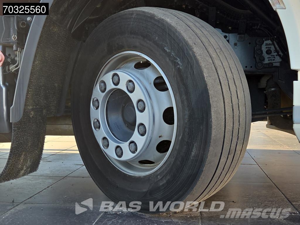 DAF CF 450 CF 4X2 Caja 8,20m Plataforma Dhollandia 2t Kamioni sa ciradom