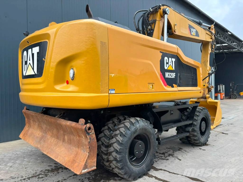 CAT M320F Ratiniai ekskavatoriai
